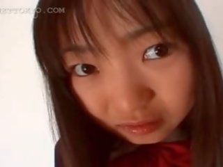 Nastoletnie nieśmiałe azjatyckie seductress i jej pierwszy czas z wibrator
